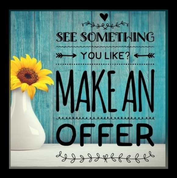 FIGUEROA & flower Red/Asymmetrical Tie Front Blouse. NWOT Size Medium - Picture 3 of 12